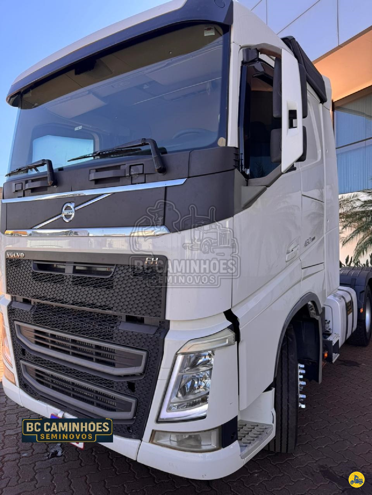 CAMINHAO VOLVO VOLVO FH 460 Cavalo Mecânico Cavalo 6x2 BC Caminhões Seminovos RIBEIRAO PRETO SÃO PAULO SP